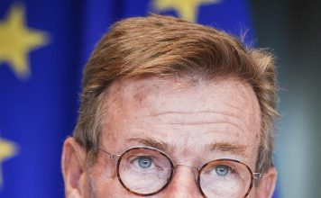 Interview with MEP Johan Van Overtveldt: “Insufficient parliamentary control on EU recovery spending threatens to further damage the EU’s reputation”