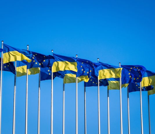 Associate Membership for Ukraine as an Admission of Deadlock