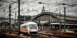 Privatising railways as the alternative to disfunctional public train companies