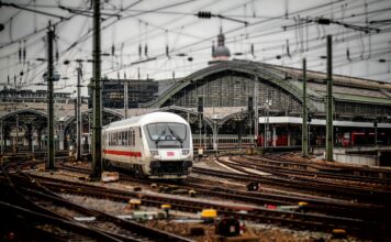 Privatising railways as the alternative to disfunctional public train companies