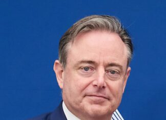 Belgian PM De Wever urges EU leaders to engage in a “crackdown” on the European Commission