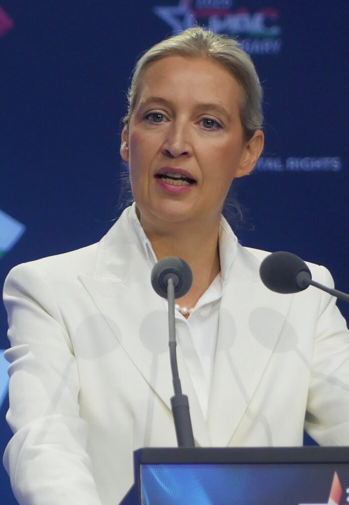 Alice_Weidel_at_CPAC_Hungary (1)