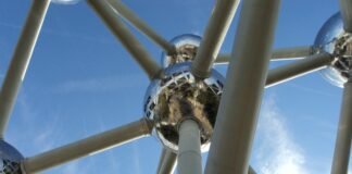 Brussels fails to live up to its potential as knowledge intensive region