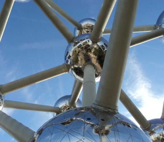 Brussels fails to live up to its potential as knowledge intensive region